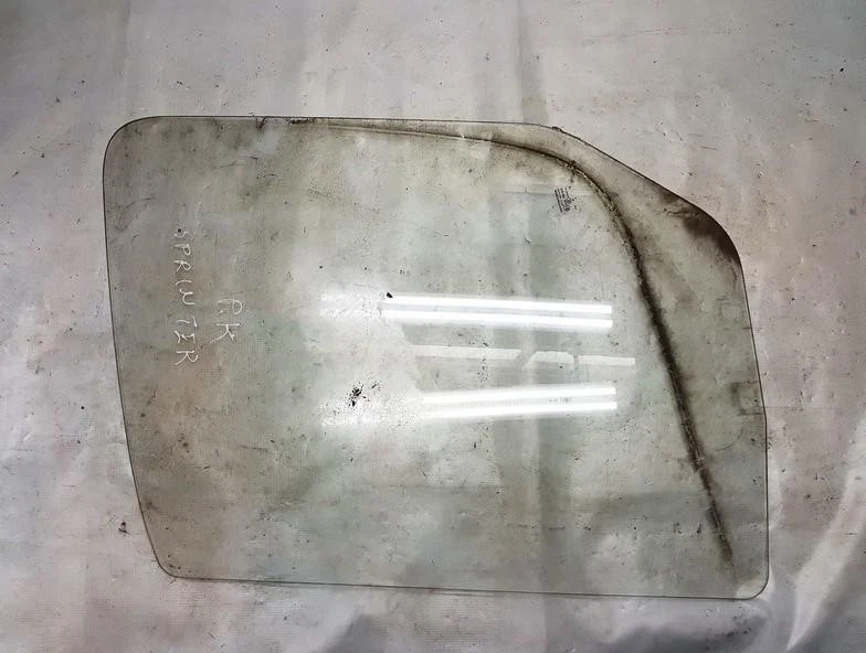Mercedes-Benz Sprinter 2005 Door-Drop Glass - FRONT LEFT used, Gen FR589582-70 - Image 1 of 1