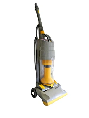 Dyson DC01 - with tools - free postage - Image 1 of 4