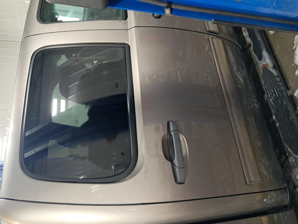 Conjunto de puerta trasera derecha usado lado trasero se adapta a: camioneta GMC Sierra 1500 2013 doble C Foto 1 de 4