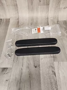 Durchgehende gepolsterte Vinyl-Armlehne für manuelle Rollstühle PAAR 14" schwarz E41-9803 - Bild 1 von 6