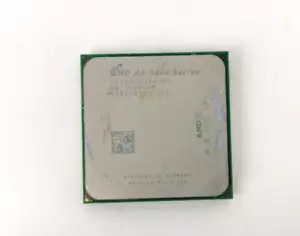 PROCESSORE AMD A6-3600 SERIES AD36000JZ43GX FUNZIONANTE - Picture 1 of 2