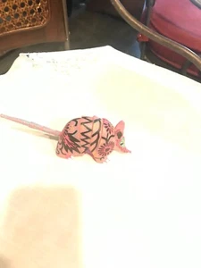 ARMADILLO OAXACAN "ALEBRIJE" HOLZ HANDGESCHNITZT SIGNIERT Satiago MEXIKANISCHE VOLKSKUNST - Bild 1 von 5