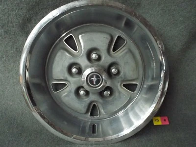 Cubierta de rueda Mag Style 14 x 7 Deluxe 1970 1971 1972 1973 Ford Mustang 70 71-73 E Foto 1 de 4