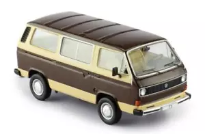 + VOLKSWAGEN VW T3 a Bus Modellauto braun-beige 1:43 IXO CLC573N.22 Neu - Bild 1 von 4