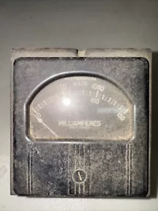 Vintage Westinghouse Milliamperes Direct Current Meter Gauge 0-150 Volts - Picture 1 of 9
