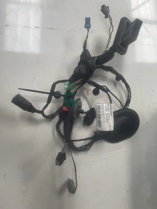 Land Rover Discovery 4 Nearside / Passenger Side Rear Door Loom CH22-14633-DC - Picture 1 of 4