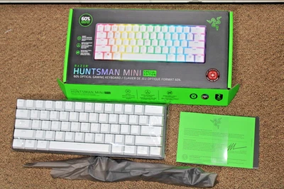 Teclado para juegos Razer Huntsman Mini blanco edición especial. 60 % óptica Foto 1 de 4