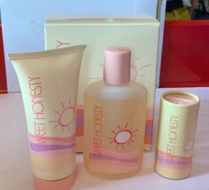 Avon Just Like Mommy Sweet Honesty Gift Set Cologne, Talc, Lotion - Picture 1 of 7