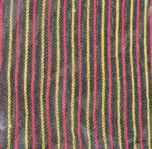 BUFANDA TEJIDA Chal Rojo Amarillo Rayas en Negro con Flecos, 68" de largo x 23" - Imagen 1 de 2
