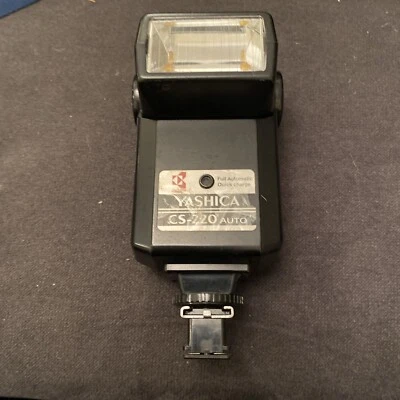 Yashica CS-220 Dedicated Auto Bounce Flash (fits Contax/ Yashica SLRs) 123659 - Image 1 of 4