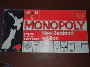 Holdson Board Games Monopoly New Zealand Edition 1970 Boxed Used VGC Rare  - Picture 1 of 7