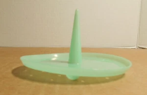 Tupperware Green #681 Replacement Spike for Crisp it Lettuce Keeper Vintage Y11 - Picture 1 of 3