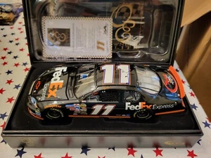 2006 Denny Hamlin #11 FedEx Express Rookie of the Year 1/24 Elite - Picture 1 of 3