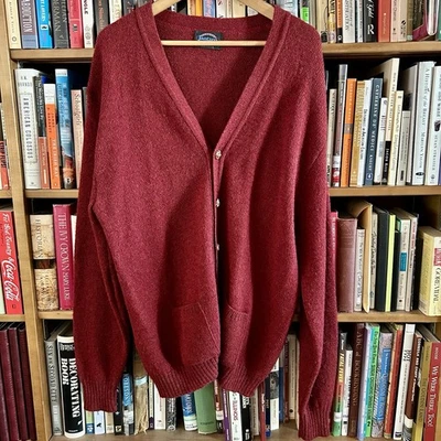 Cárdigan abuelo vintage Jantzen para hombre borgoña granate rojo acrílico BOLSILLOS XL Foto 1 de 4