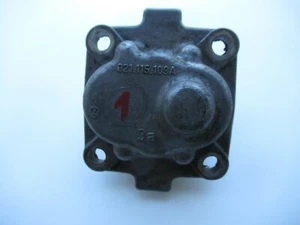 Porsche 914 Oil Pump Assembly 021115109A / 021115141A - Picture 1 of 7