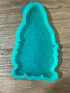 Gnomo portafortuna con stampo per freshie in silicone trifoglio - giorno di San Patrizio - Foto 1 di 4