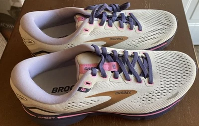 BROOKS GHOST 16 WOMENS SIZE 7 W (7D) NEW, SPA BLUE/NEO PINK - Image 1 of 4