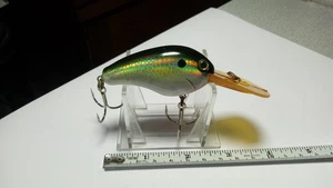 UNK LURE, SILVER SCALED SIDES, BLK.BACK,-NEW HOOKS- 2 1/2"BODY, 3 3/4"O.A. USED - Picture 1 of 4