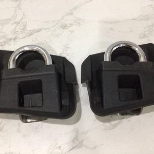 Juego de 2 cubiertas de gancho de remolque para parachoques Ford F150 2015-2017 OEM - bonito y limpio - Imagen 1 de 4