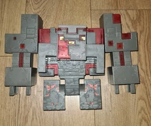Minecraft Dungeons Redstone Monstrosity Action Figure Mattel 2020 - Picture 1 of 2