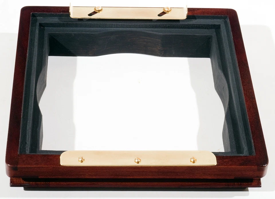 1 ADAPTER 6" x 6"SC for Kodak East.2D 8x10 for use 5.5x 5.5" SINAR type boards - Image 1 of 1