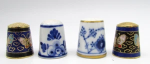 BLUE WHITE PORCELAIN BLACK & GOLD ENAMEL THIMBLES 4CT LOT OR3 - Picture 1 of 6