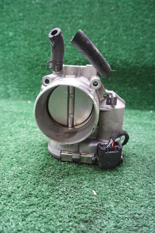 Cuerpo del acelerador KIA OPTIMA 2011 2,4 L OEM 351002G700 Foto 1 de 4