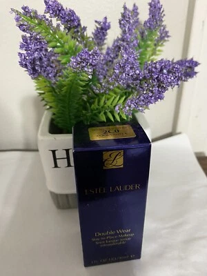 Estée Lauder Double Wear Stay In Place 2C0 Cool Vanilla 1oz - Image 1 of 3