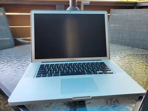 Apple MacBook Pro A1286 15" Mid-2010 i5 @2.53GHz, 6GB RAM, 350Gb HDD - Picture 1 of 4