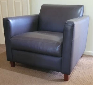 Single seat brown leather armchair in excellent condition - Picture 1 of 6