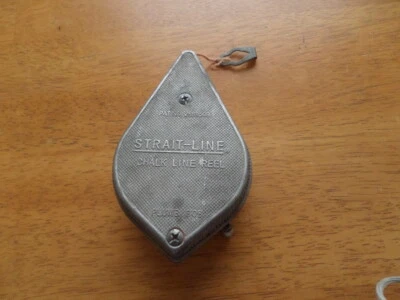 VINTAGE STRAIT-LINE CHALK LINE REEL PLUMB BOB THE IRWIN COMPANY Wilmington OH - Image 1 of 4