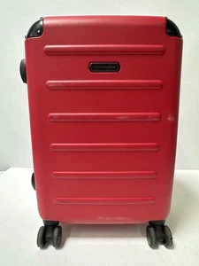 Solgaard 22" Carry-On Closet Original Spinner Luggage Red W/ USB Charging Port - Picture 1 of 21