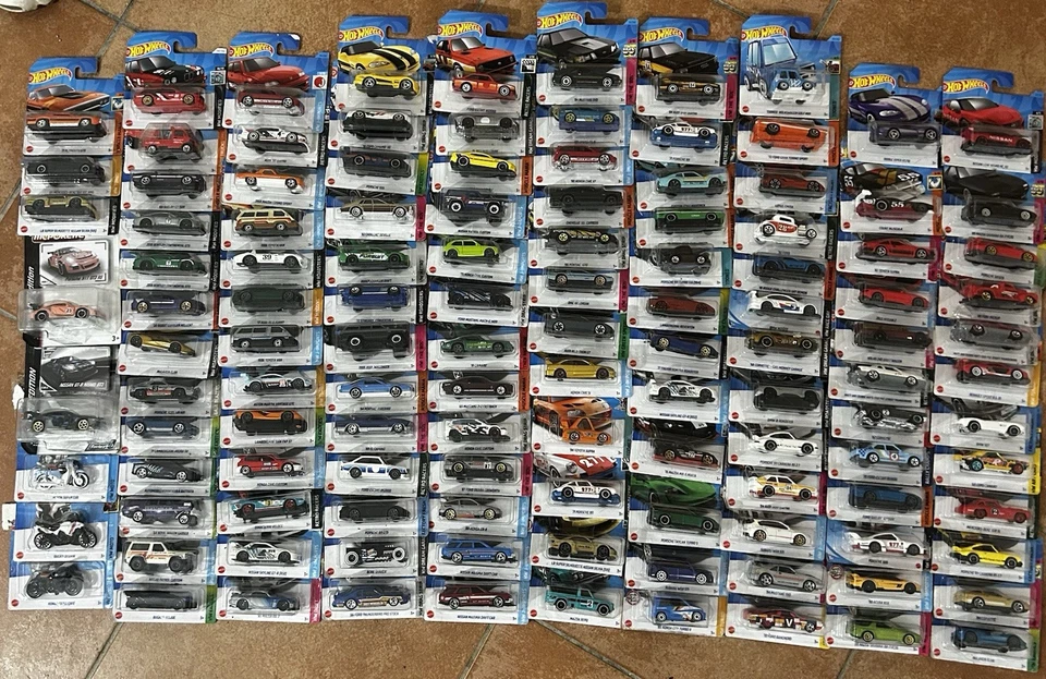 Lotto 128 HOT WHEELS modelli Diversi Anche Rari E Altre Marche - Immagine 1 di 1