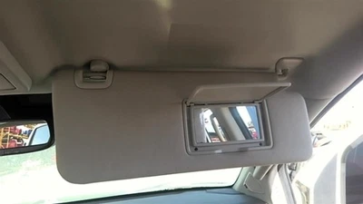 Passenger Right Sun Visor With Illumination Fits 16-23 TITAN XD 28910826 Foto 1 de 4