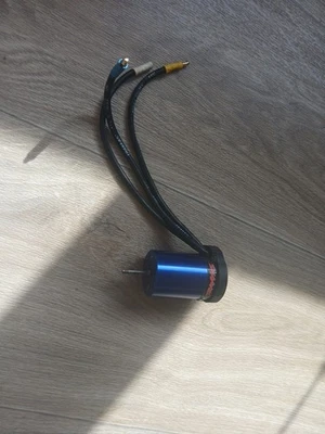 Traxxas Velineon Brushless 3658 Motor *** Needs New Motor Core *** - Image 1 of 4