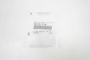 Abrazadera de manguera de freno derecha KX250 KX450 FABRICANTE DE EQUIPOS ORIGINALES 92173-1178 Kawasaki KX 250F 450F M16 - Imagen 1 de 4