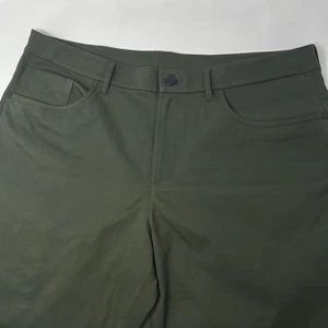 Pantalone uomo Public Rec Dealmaker 5 tasche 36 x 26 oliva scuro elasticizzato performance - Foto 1 di 7