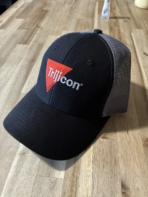 Sombrero Trijicon negro y gris Foto 1 de 3