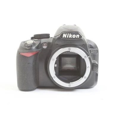 Nikon D3100 + Defekt (272456) - Bild 1 von 4