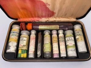 Vintage Lily Doctor's Medicine Kit Leather Travel Case 9 Vials Apothecary - Picture 1 of 3
