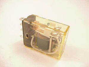 Relé Idec RH1B-UL DC24V NUEVO Se envía el mismo día de la compra - Imagen 1 de 5