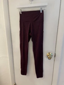 Leggings de tiro alto Aerie rojos jaspeados negros talla XS extra pequeños con bolsillos - Imagen 1 de 6