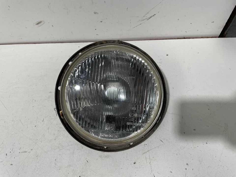 Toyota Hiace Left Head Light RH32 05/1977-01/1983 - image 1 of 4