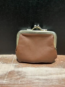 Vintage Leather Snap Coin Purse Pre-Owned - Picture 1 of 5