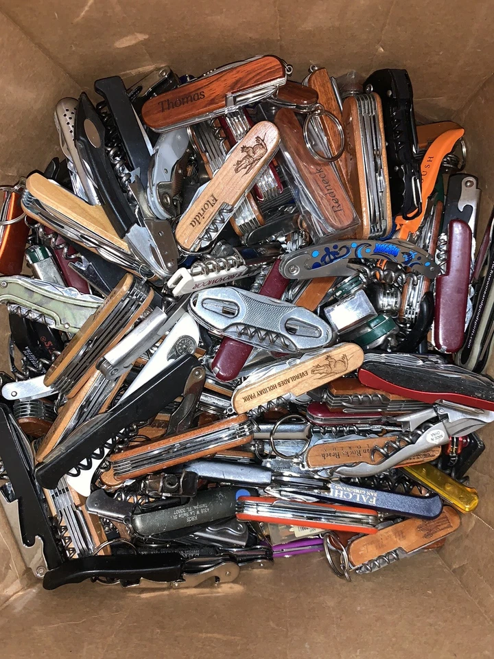 TSA Confiscated Pocket Knives/Multitools Lot! - Image 1 of 3