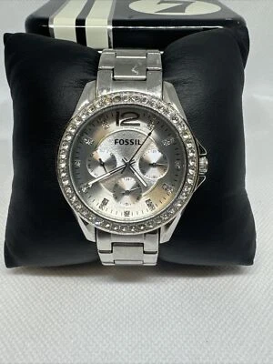 Fossil Riley ES3202 Women's Silver Stainless Steel Analog Dial Watch YAY45 - Image 1 of 4
