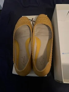 Kim Rogers Wynne” silvery bronze shoes with slight wedge heels - Picture 1 of 3