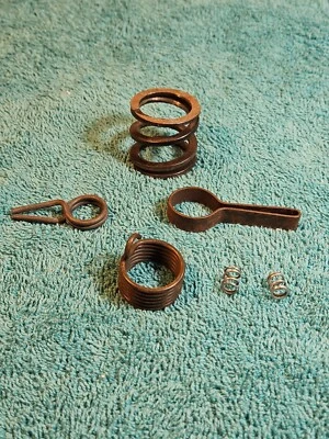 Springs 4 Benelli Mini's Dynamo Cougar Fireball Mini Enduro 50 и 65 все новые из старых запасов - Изображение 1 из 2