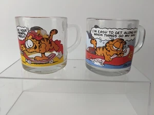 Garfield Vintage 2 1978 McDonalds Garfield the Cat Glass Mugs - Vintage - Picture 1 of 4