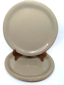 Vietri Italy Set Of 2 Taupe Colored Chiaroscuro 11" Dinner Plates VGC - Picture 1 of 9